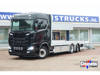 Nákladné vozidlo na prepravu automobilov SCANIA R 500