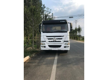 Ťahač SINOTRUK HOWO