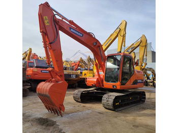 Pásové rýpadlo DOOSAN DX225