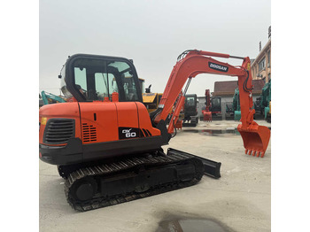 Pásové rýpadlo DOOSAN DX60-9C