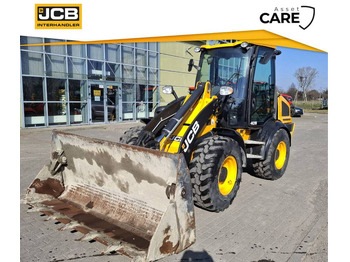 Kolesový nakladač JCB 409