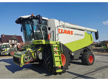 Obilný kombajn CLAAS Lexion 600