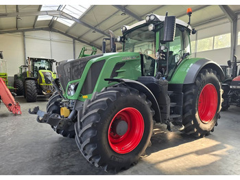 Traktor FENDT 828 Vario