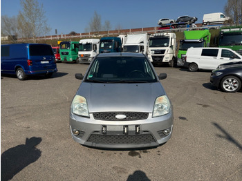 Sedan FORD