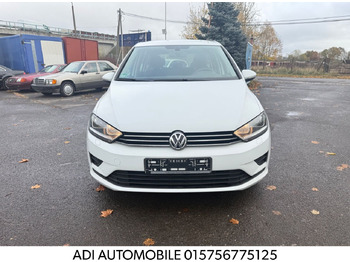 Sedan VOLKSWAGEN