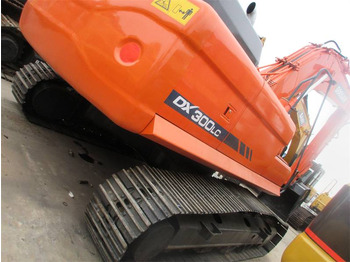 Pásové rýpadlo DOOSAN DX300LC