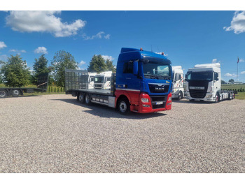 Nákladné vozidlo na prepravu automobilov MAN TGX 26.440