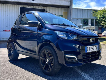 Automobil