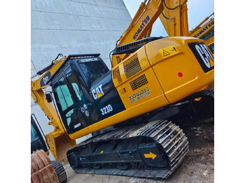 Pásové rýpadlo CATERPILLAR 323D