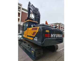 Pásové rýpadlo HYUNDAI