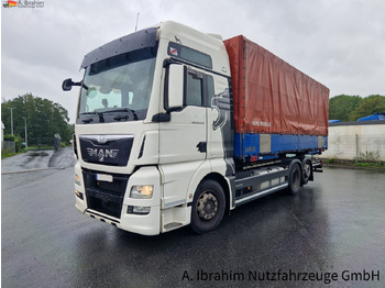 Plachtové nákladné vozidlo MAN TGX 26.440