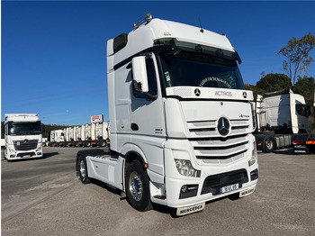 Ťahač MERCEDES-BENZ