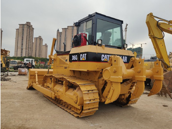 Buldozér CATERPILLAR D6G