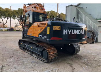 Pásové rýpadlo HYUNDAI
