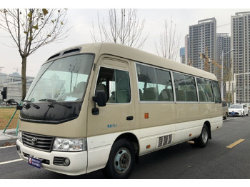 Prímestský autobus TOYOTA