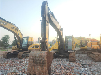 Pásové rýpadlo VOLVO EC210BLC