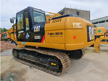 Pásové rýpadlo CATERPILLAR 320D2