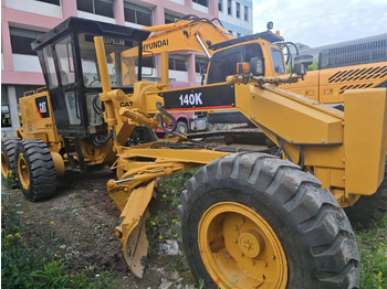 Zrovnávač CATERPILLAR 140K