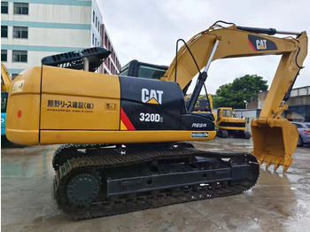 Pásové rýpadlo CATERPILLAR 320D2