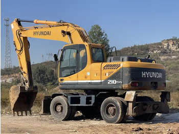 Kolesové rýpadlo HYUNDAI