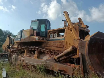 Buldozér KOMATSU