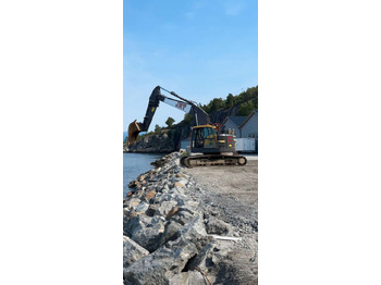 Pásové rýpadlo VOLVO ECR235EL