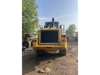 Kolesový nakladač CATERPILLAR 966