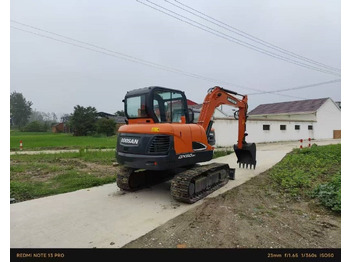 Mini rýpadlo DOOSAN DX60