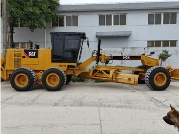 Zrovnávač CATERPILLAR 140K