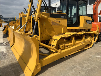 Buldozér CATERPILLAR D6G