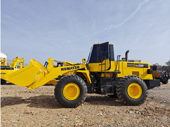 Kolesový nakladač KOMATSU WA380