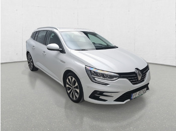 Automobil RENAULT