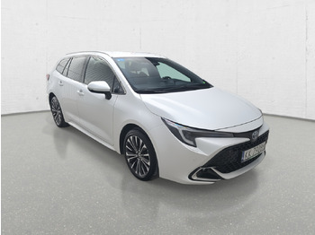 Automobil TOYOTA