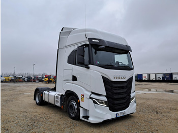 Ťahač IVECO