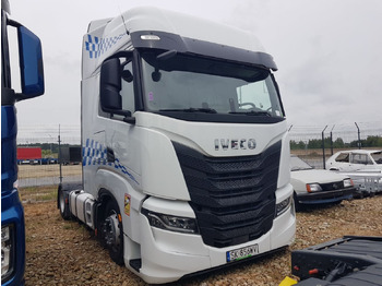 Ťahač IVECO