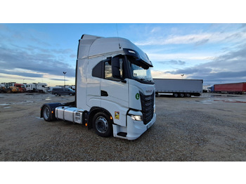 Ťahač IVECO