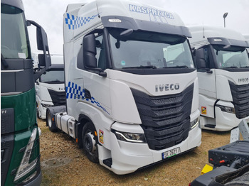 Ťahač IVECO