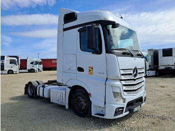 Ťahač MERCEDES-BENZ Actros 1845