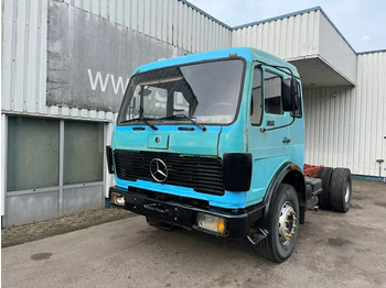 Podvozek s kabinou MERCEDES-BENZ