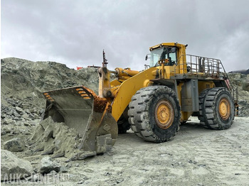Kolesový nakladač KOMATSU