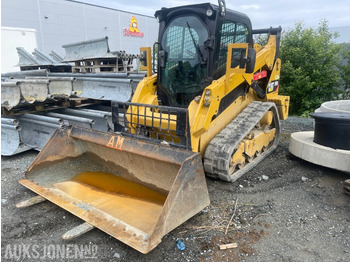 Šmykom riadený nakladač CATERPILLAR