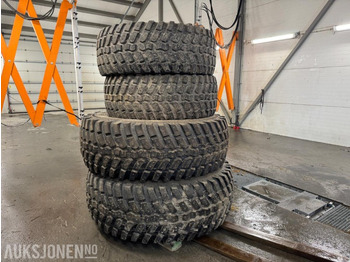 Poľnohospodárske stroje JOHN DEERE