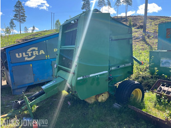 Poľnohospodárske stroje JOHN DEERE