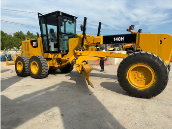 Zrovnávač CATERPILLAR 140H