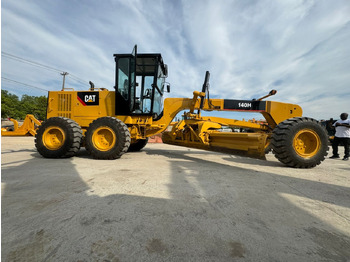 Zrovnávač CATERPILLAR 140H