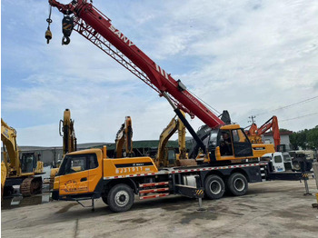 Autožeriav Sany Used Truck Crane 25 Ton with Excellent Work Performance and 1 year Warrenty: obrázok 2