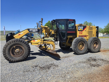 Zrovnávač CATERPILLAR 120K