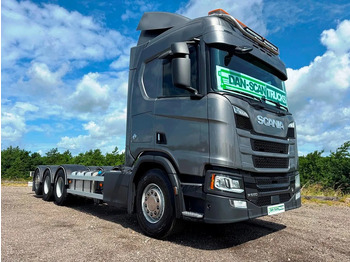 Podvozek s kabinou SCANIA R 650
