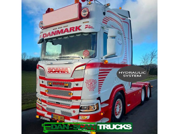 Ťahač SCANIA R