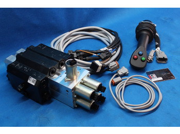 Predný nakladač na traktor pre Nákladné auto Joystick + AKON LVM92 Proportional Valve 90 L/Min 2 Sections for Loader, Closed: obrázok 2 Predný nakladač na traktor pre Nákladné auto Joystick + AKON LVM92 Proportional Valve 90 L/Min 2 Sections for Loader, Closed: obrázok 2